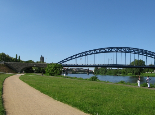 Elbufer Nähe Sternbrücke