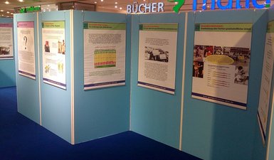 Tafeln der Ausstellung Gundeinkommen