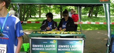 Eine gute Kombination - fleißige HelferInnen und ein starkes Laufteam.
