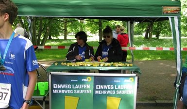 Eine gute Kombination - fleißige HelferInnen und ein starkes Laufteam.