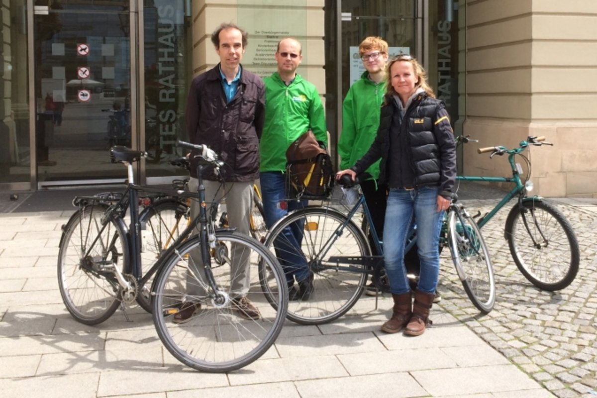 Das Team der grünen Radtour zur Hochwasserabwehr: Gregor Zündorf, Andreas Bock, Timo Gedlich und Steffi Lemke.