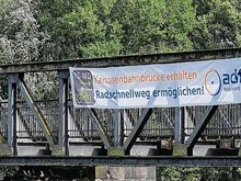 Die Kanonenbahnbrücke als mögliche Fahrradverbindung (Foto: Canehl)
