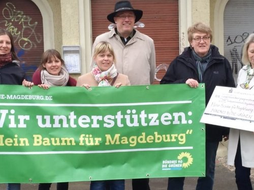 Foto v.l.n.r.:Madeleine Linke, Kathrin Natho, Julia Mayer-Buch, Uwe Zischkale, Jürgen Canehl und Simone Andruscheck