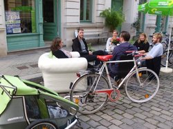 Besetzung einer Parklücke in der Leibnizstr. in einer gemütlichen Runde.