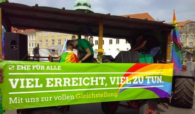 Foto: GRÜNER CSD-Wagen