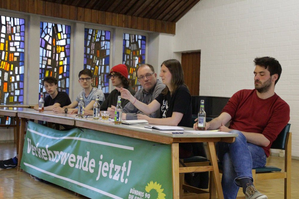 Mitgliederversammlung mit den Organisatoren von Fridays for Future. Mitgliederversammlung mit den Organisatoren von Fridays for Future.