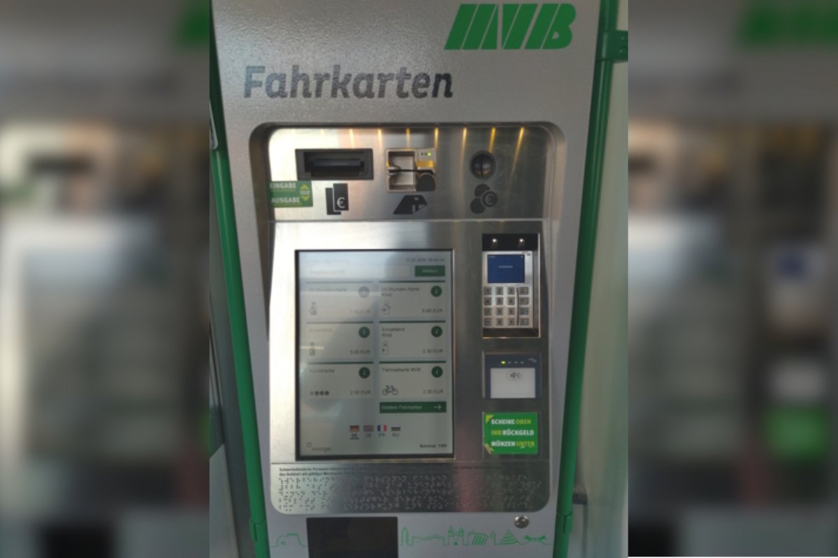 MVB-Fahrkartenautomat im Fahrzeug MVB-Fahrkartenautomat im Fahrzeug