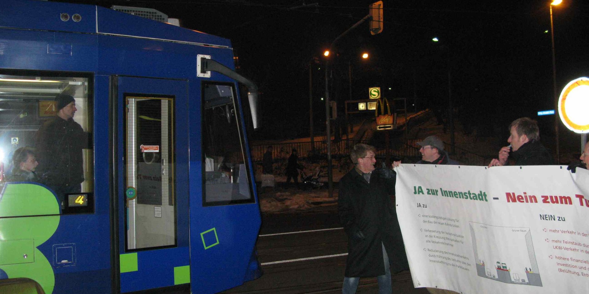 Flashmob gegen den Tunnel.