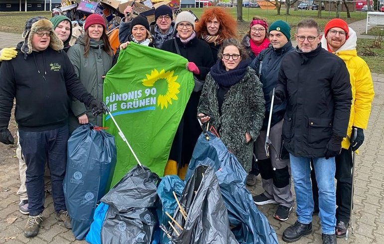Gruppenfoto Stadtteilgruppe nachder Neujahrsputzaktion